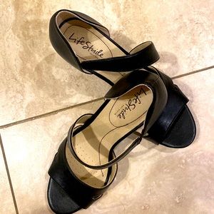Life Stride Mega Dress Sandal Size 8.5